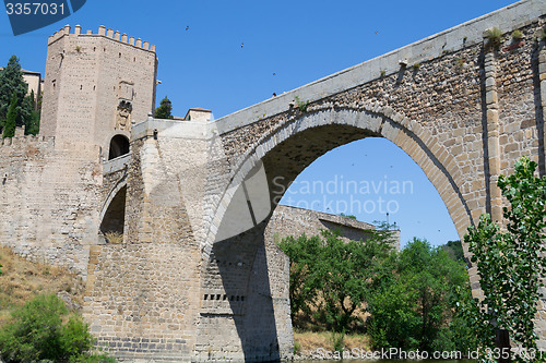 Image of Arch of the Roman bridge