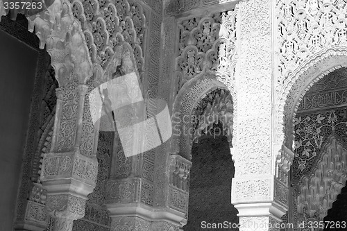 Image of Corner in black and white at Alhambra
