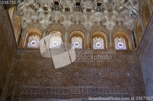 Image of windows by the celling in Alhambra