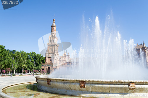 Image of Fountain and tower at Spain square