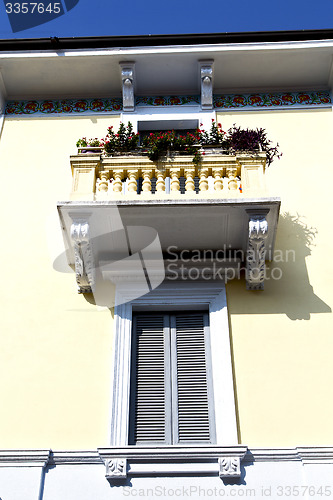 Image of red terrace europe  italy  lombardy       in  the milano old  sk