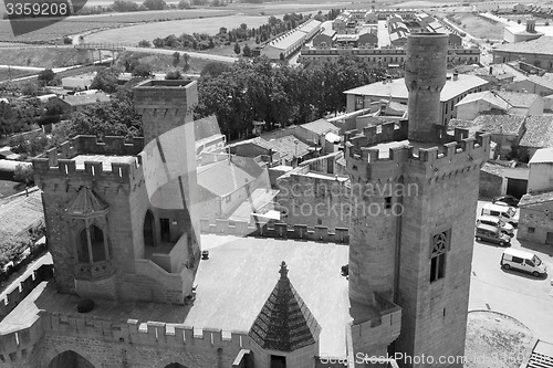 Image of Castle of Olite in black and white