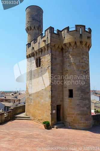 Image of Defence tower in Olite