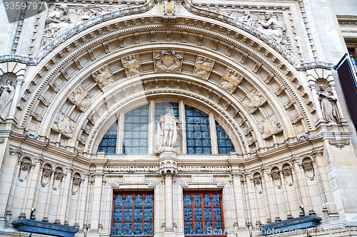 Image of  construction in london englan    wall and window 