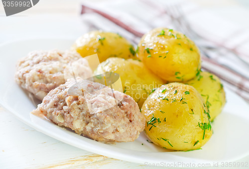 Image of potato and cutlets