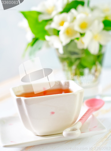 Image of jasmin tea with lemon