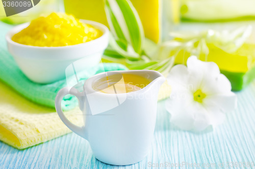 Image of aroma oil