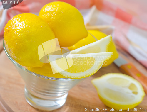 Image of fresh lemons