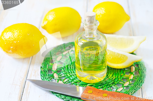 Image of aroma oil