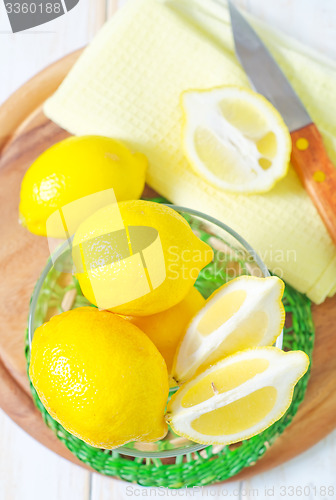 Image of fresh lemons