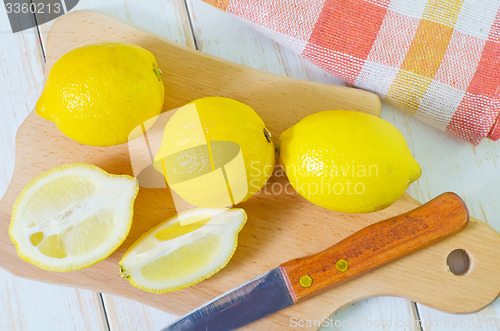 Image of lemons