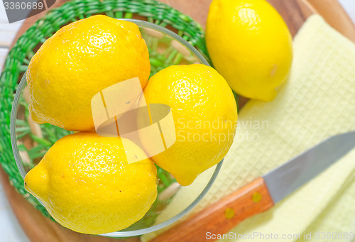 Image of fresh lemons