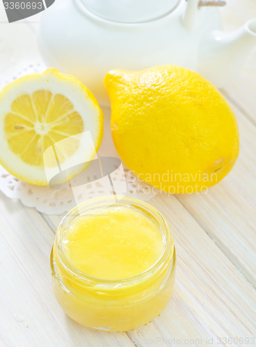 Image of honey and lemons