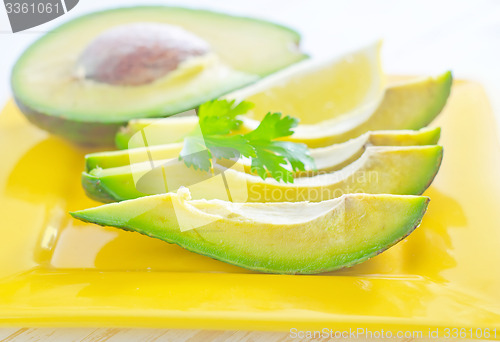 Image of salad with avocado