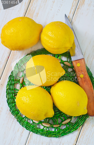Image of fresh lemons