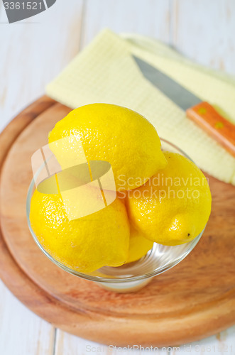 Image of fresh lemons