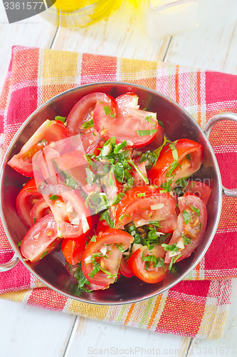 Image of salad from tomato