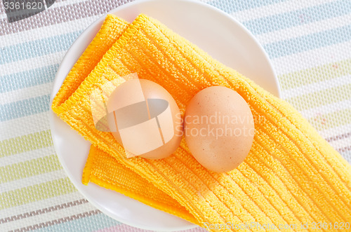 Image of raw eggs