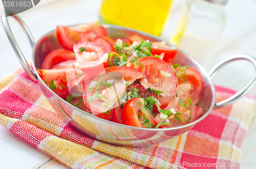 Image of salad from tomato