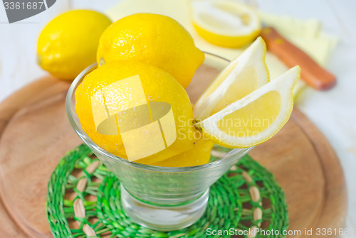 Image of fresh lemons