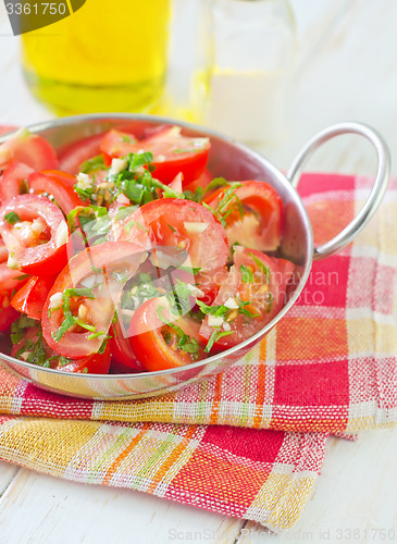 Image of salad from tomato