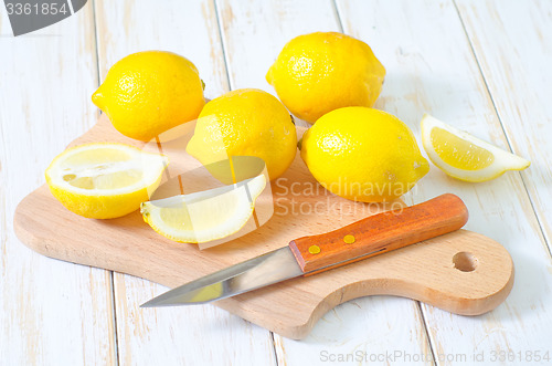 Image of lemons