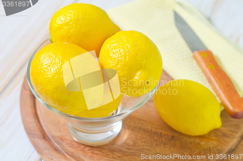 Image of fresh lemons