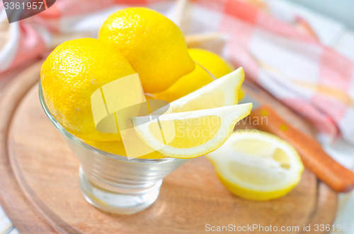 Image of fresh lemons