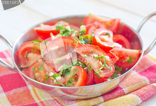 Image of salad from tomato