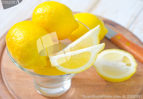 Image of fresh lemons