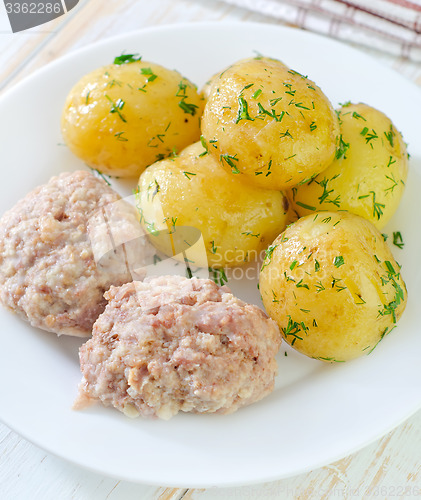 Image of potato and cutlets