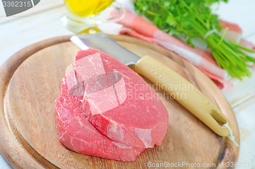 Image of raw  meat