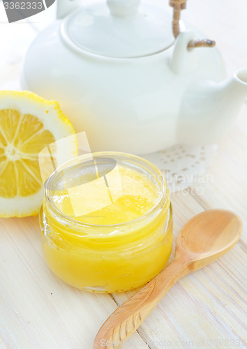 Image of honey and lemons