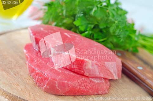 Image of raw  meat