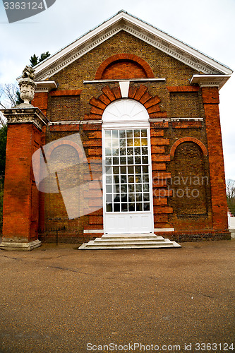 Image of   architecture in england london europe wall   history