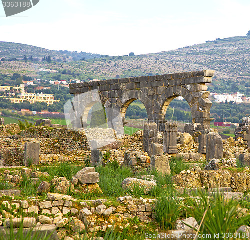 Image of volubilis in morocco africa the old roman deteriorated monument 