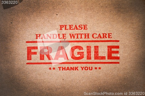 Image of Fragile and handle with care label