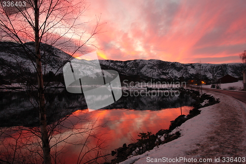 Image of Sunset lake Nisser