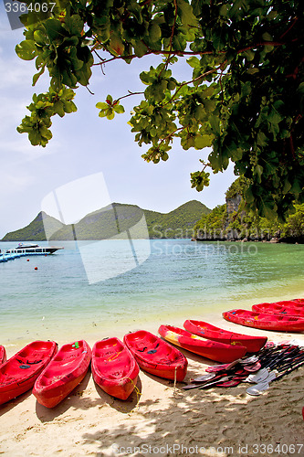 Image of  boat coastline of a  green lagoon yacht thailand kho phangan  b