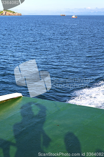 Image of  blue lagoon  stone in thailand kho tao boat prow