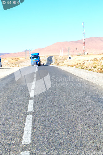 Image of brown bush  in    valley  truck  mountain  