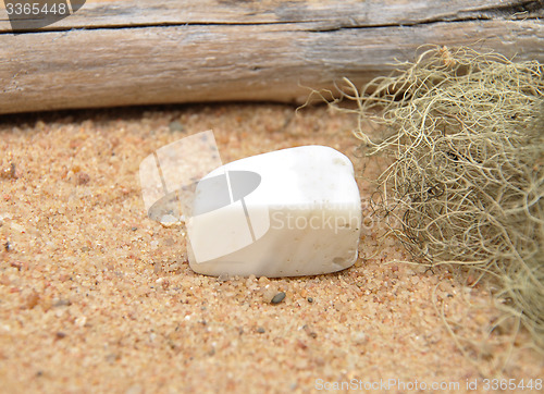 Image of Magnesite on beach