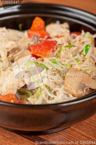 Image of noodles with chicken