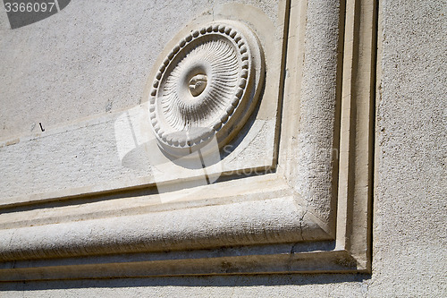 Image of castronno    varese abstract   wall  curch circle  