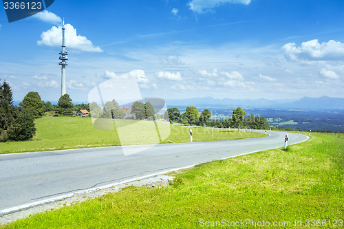 Image of winding road