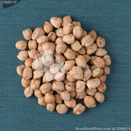 Image of Circle of white beans