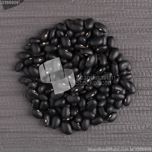 Image of Circle of black beans