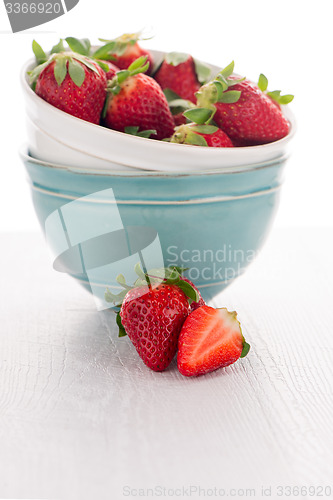 Image of Bowls with strawberries