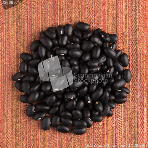 Image of Circle of black beans