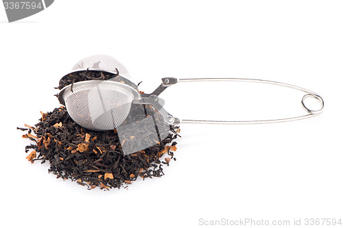 Image of Black dry tea with petals